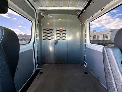 Used 2024 Mercedes-Benz Sprinter 2500 image 17
