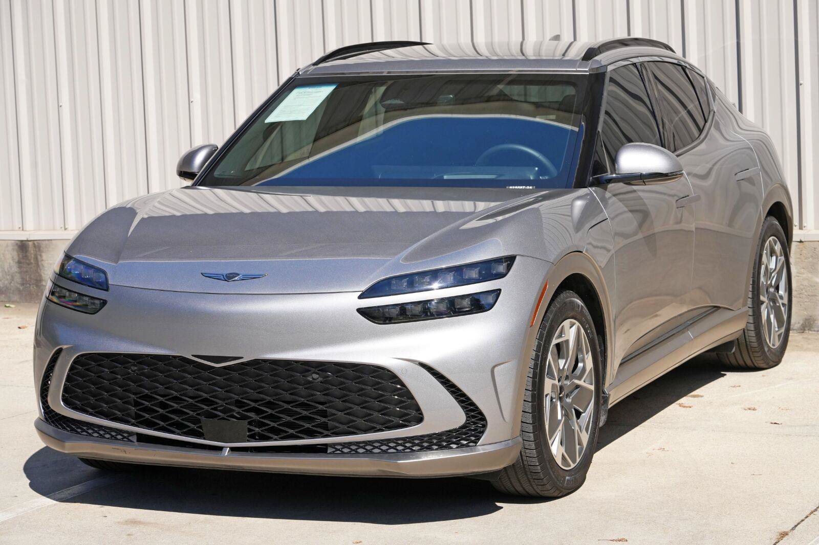 Used 2025 Genesis GV60 RWD image 49