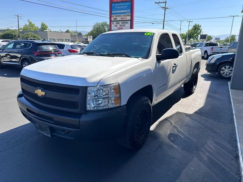 Used 2013 Chevrolet Silverado 1500 W/T w/ Skid Plate Package AWD/4WD image 4