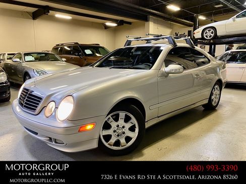 Used 2000 Mercedes-Benz CLK 320 Coupe image 1