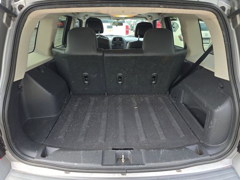 Used 2015 Jeep Patriot High Altitude image 13