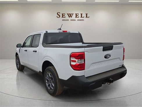 New 2025 Ford Maverick XLT w/ XLT Luxury Package image 3