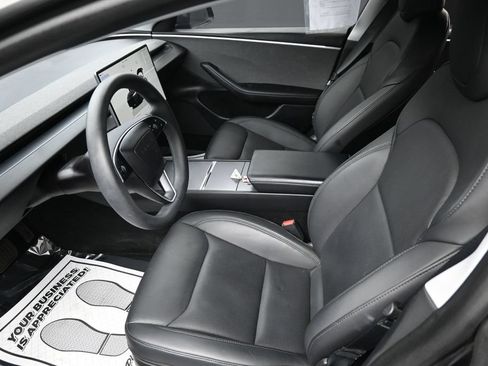 Used 2024 Tesla Model 3 Standard Range RWD image 22