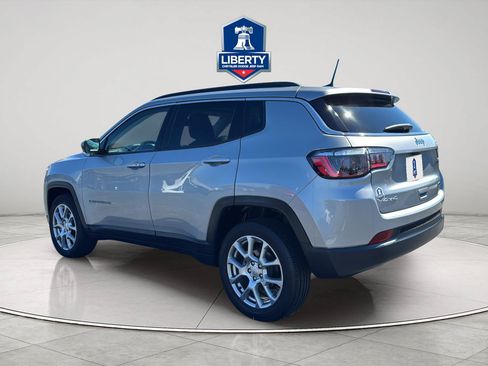 Certified 2022 Jeep Compass Latitude AWD/4WD image 7