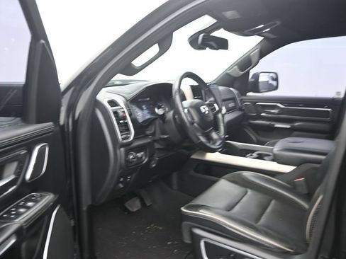 Used 2019 RAM 1500 Laramie RWD image 10