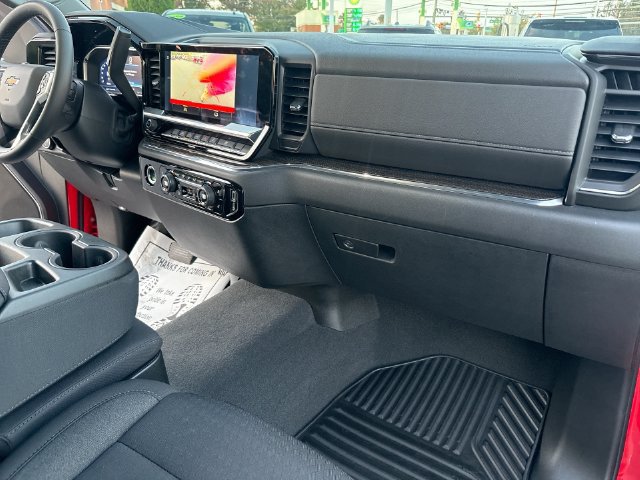 Used 2023 Chevrolet Silverado 1500 LT AWD/4WD image 28