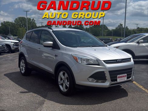 Used 2014 Ford Escape SE w/ Equipment Group 201A FWD image 1