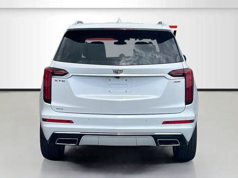 Used 2024 Cadillac XT6 Premium Luxury AWD/4WD image 6