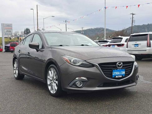 Used 2014 MAZDA MAZDA3 s Touring image 7