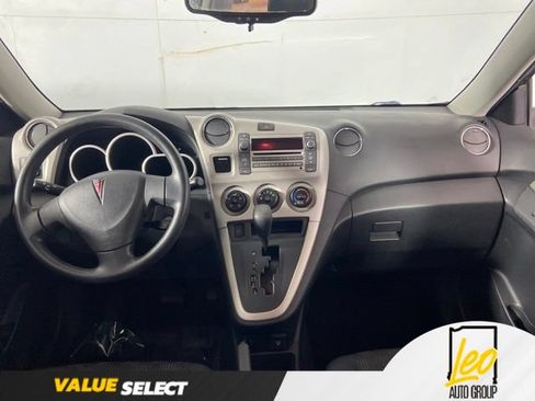 Used 2009 Pontiac Vibe w/ Preferred Package FWD image 17