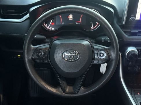 Used 2023 Toyota RAV4 LE FWD image 15