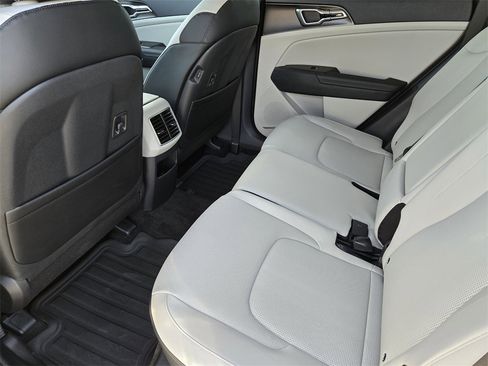 New 2026 Kia Sportage EX w/ EX Panorama Roof Package image 20