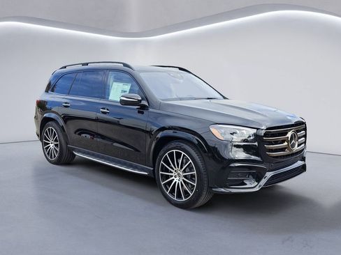 New 2026 Mercedes-Benz GLS 450 4MATIC image 2