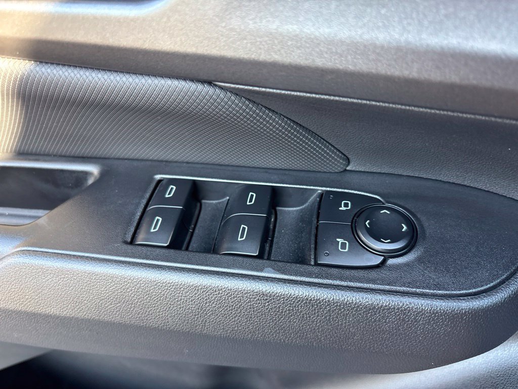 Used 2025 Chevrolet Equinox EV LT FWD image 16