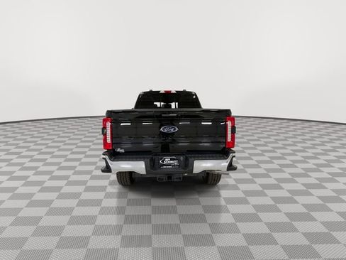 Used 2024 Ford F250 Lariat w/ Chrome Package image 9