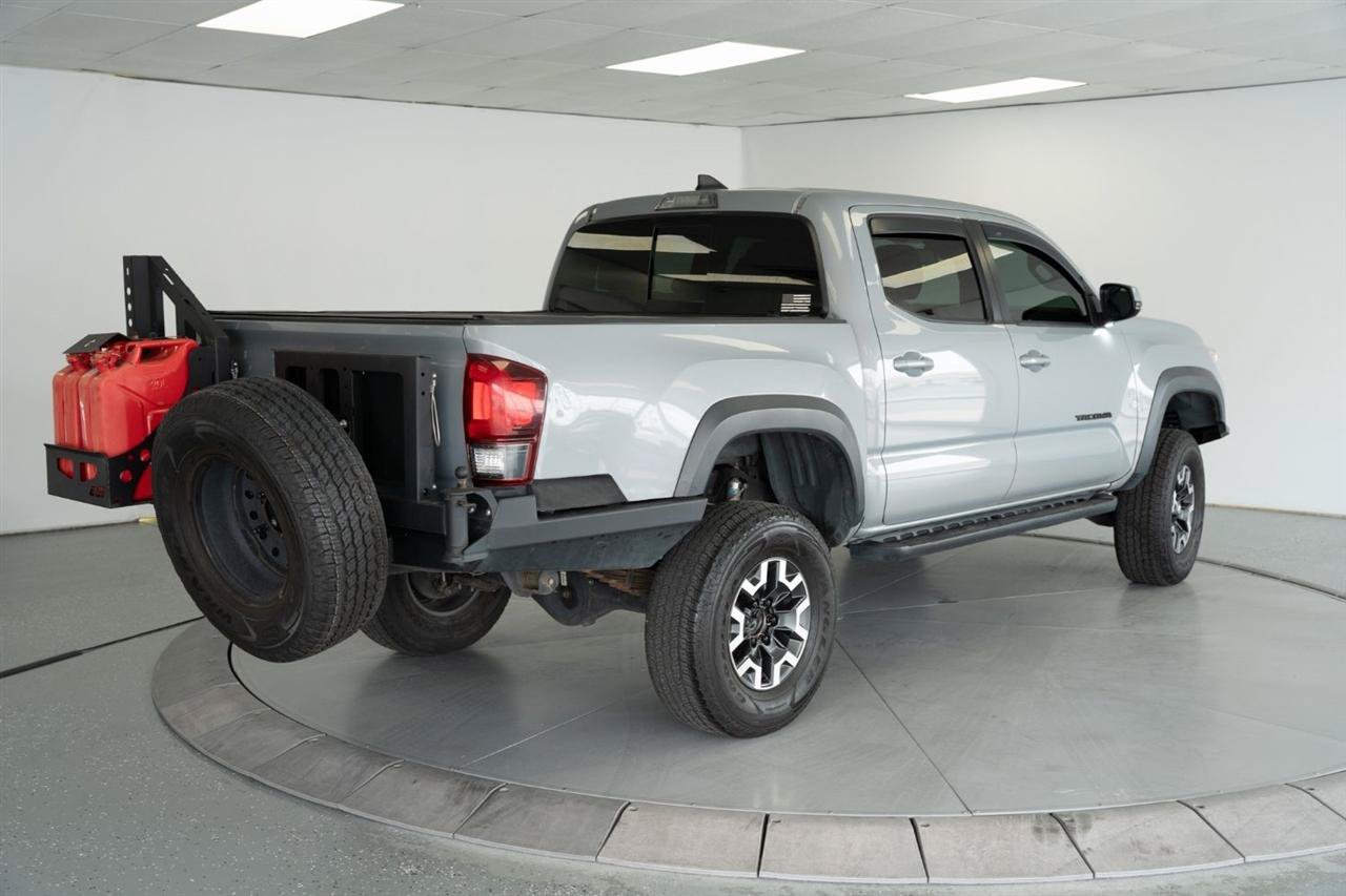 Used 2019 Toyota Tacoma TRD Off-Road AWD/4WD image 7