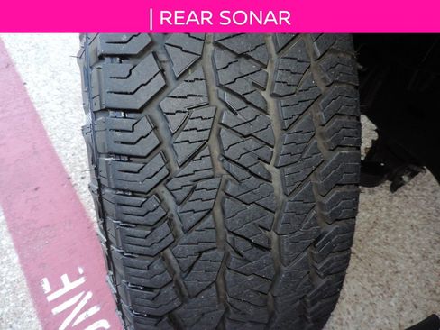 Used 2025 Nissan Frontier PRO-4X image 15