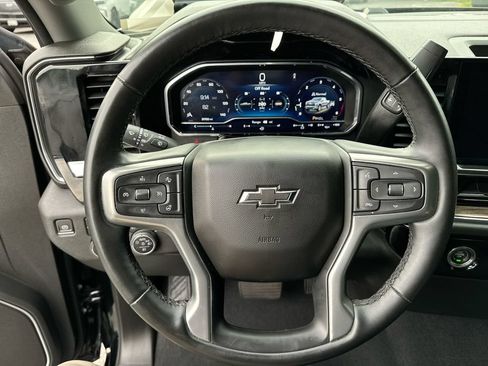 Used 2024 Chevrolet Silverado 1500 RST AWD/4WD image 16