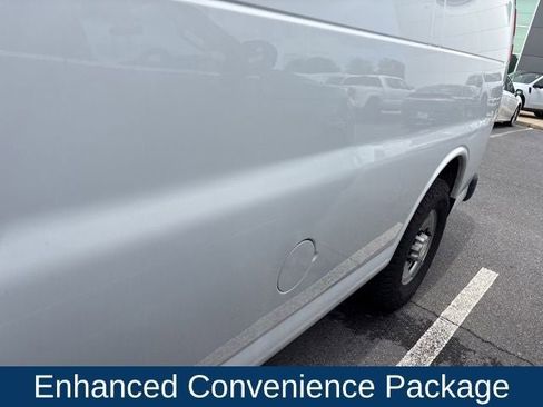 Used 2021 Chevrolet Express 2500 w/ Enhanced Convenience Package RWD image 7