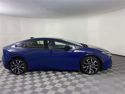 Used 2024 Toyota Prius Prime Premium image 10