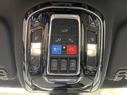 New 2026 Jeep Grand Wagoneer L Summit image 24