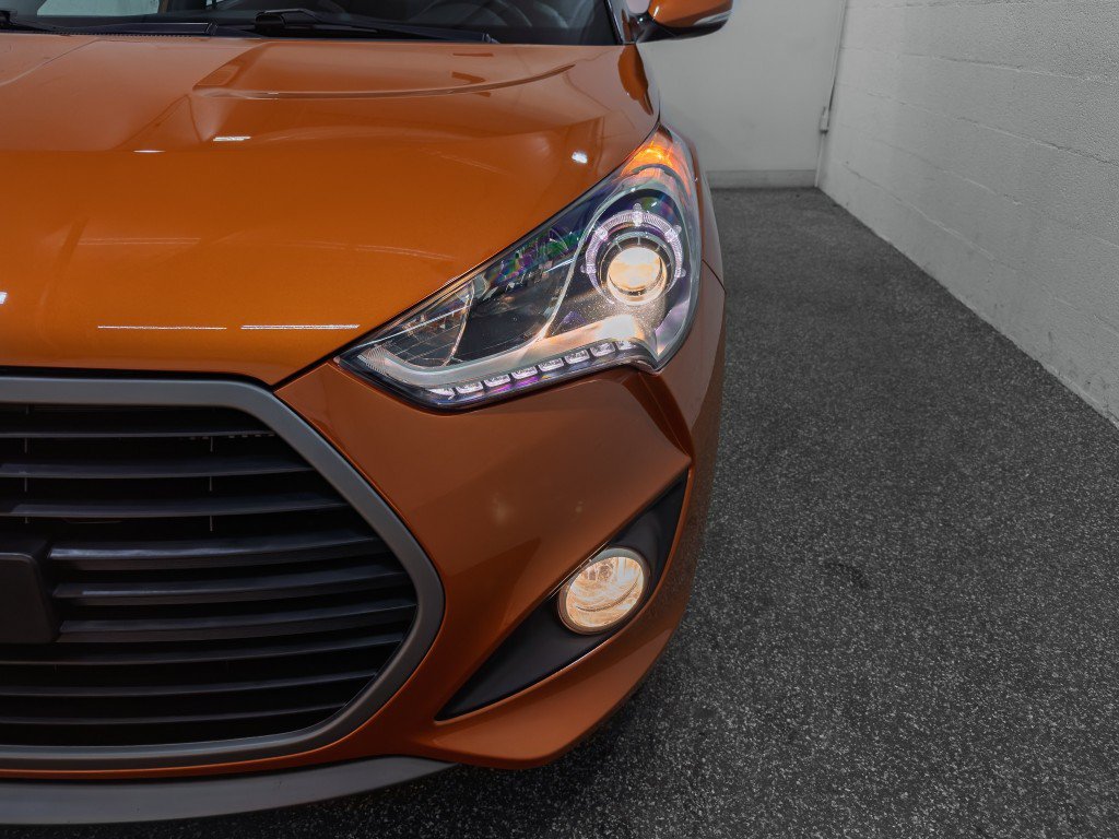 Used 2016 Hyundai Veloster Turbo w/ Option Group 04 FWD image 5