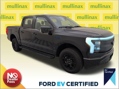 Certified 2025 Ford F150 Lightning XLT image 1