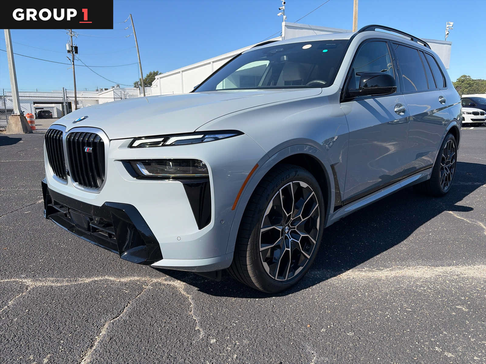 Used 2027 BMW X7 M60i AWD/4WD image 1