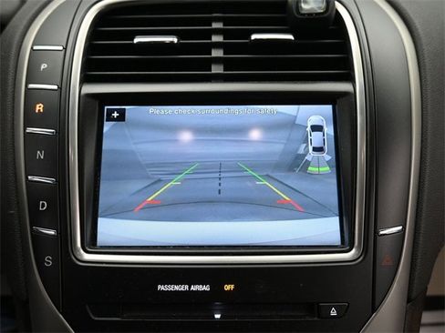 Used 2016 Lincoln MKX Select w/ Select Plus Package image 16