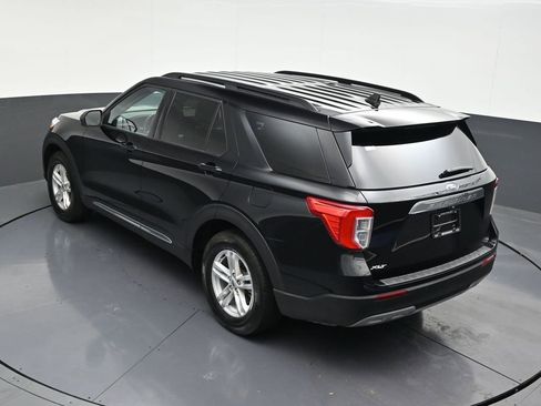 Used 2024 Ford Explorer XLT w/ Equipment Group 202A RWD image 19