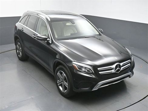 Used 2018 Mercedes-Benz GLC 300 image 42