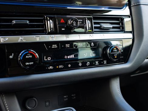 New 2026 Nissan Pathfinder SL AWD/4WD image 19