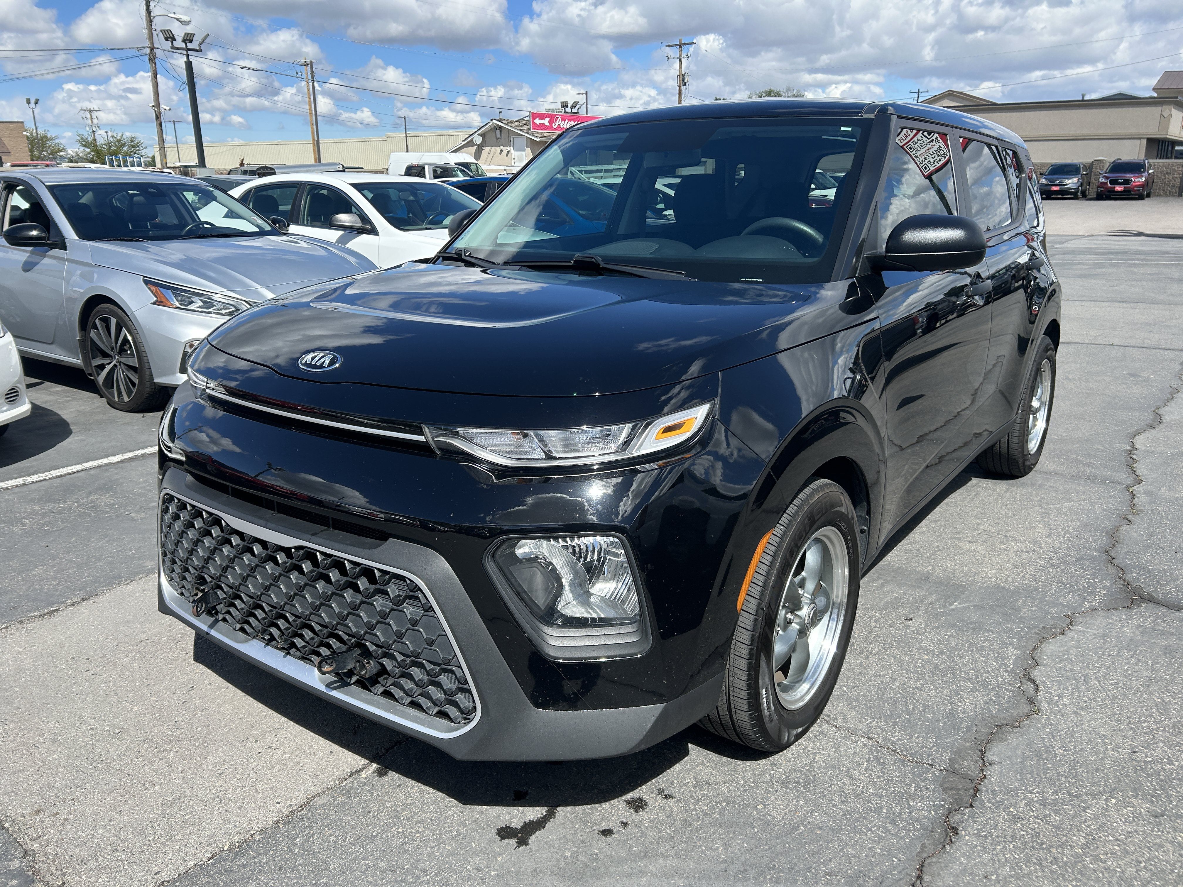 Used 2021 Kia Soul LX FWD image 2
