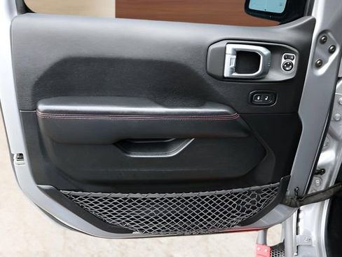 Used 2021 Jeep Wrangler Unlimited Rubicon image 10