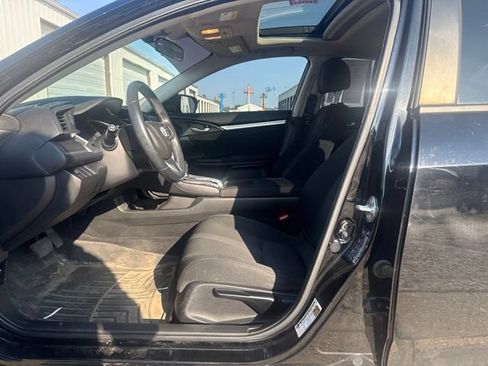 Used 2018 Honda Civic EX-T image 3