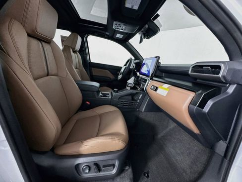 New 2026 Toyota 4Runner Limited AWD/4WD image 29