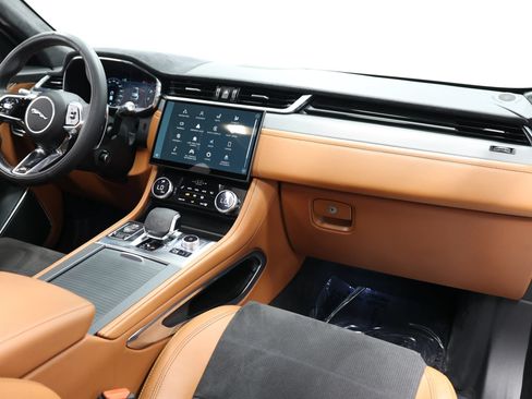 Used 2022 Jaguar F-PACE SVR AWD/4WD image 91