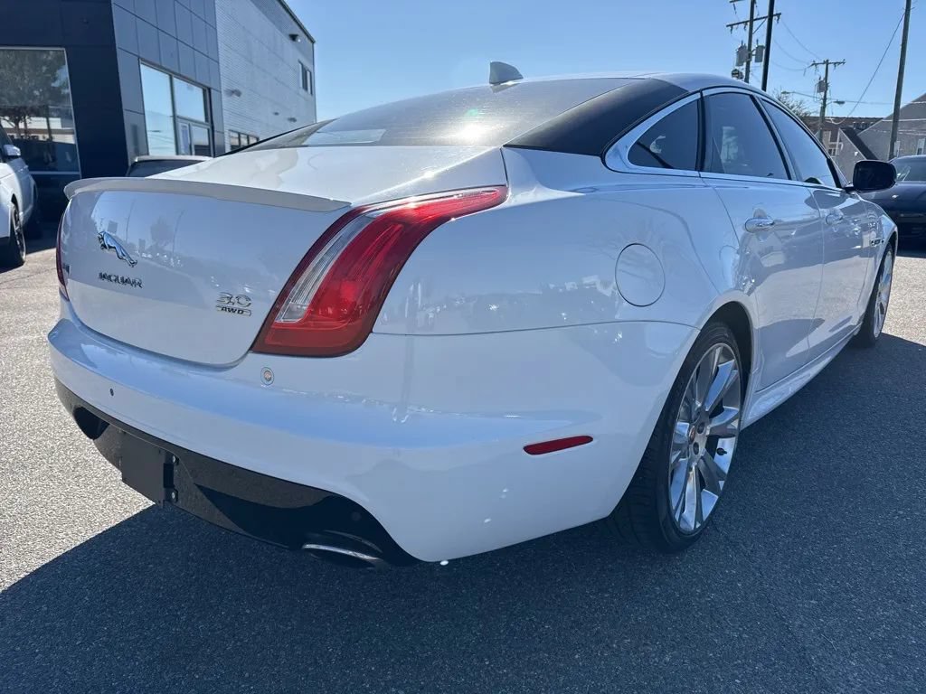 Used 2019 Jaguar XJ R-Sport AWD/4WD image 5