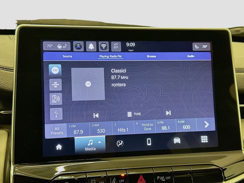 Used 2025 Jeep Compass Limited AWD/4WD image 21