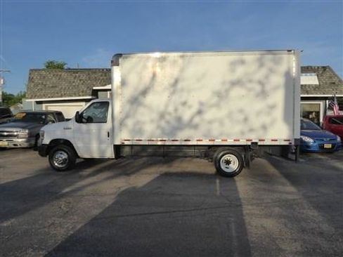 Used 2019 Ford E-350 and Econoline 350 Super Duty w/ Power Windows & Locks Group RWD image 1