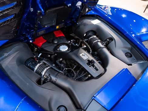 Certified 2021 Ferrari F8 Tributo RWD image 21