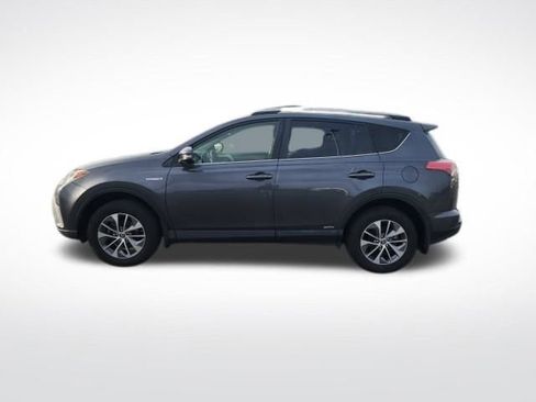 Used 2018 Toyota RAV4 AWD Hybrid image 13