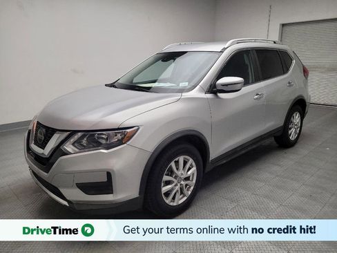 Used 2019 Nissan Rogue SV image 1