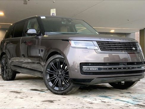 New 2026 Land Rover Range Rover Long Wheelbase SE image 2