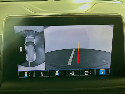 Used 2021 Chevrolet Tahoe Z71 w/ Z71 Signature Package image 23