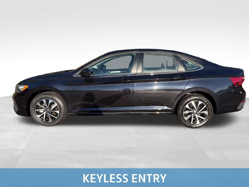 Used 2024 Volkswagen Jetta S FWD image 3