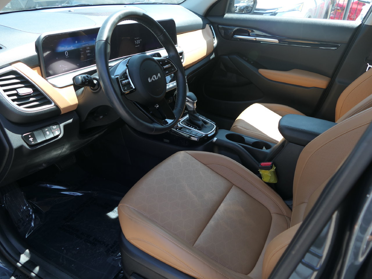 Certified 2026 Kia Seltos EX w/ EX Sunroof Package AWD/4WD image 10