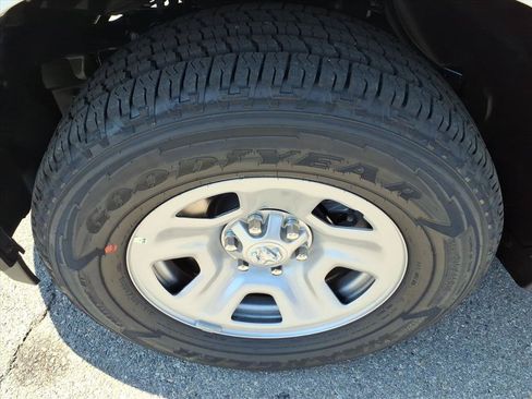 New 2026 RAM 1500 Tradesman AWD/4WD image 10