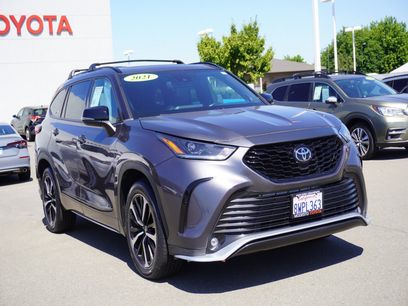 Used 2021 Toyota Highlander XSE