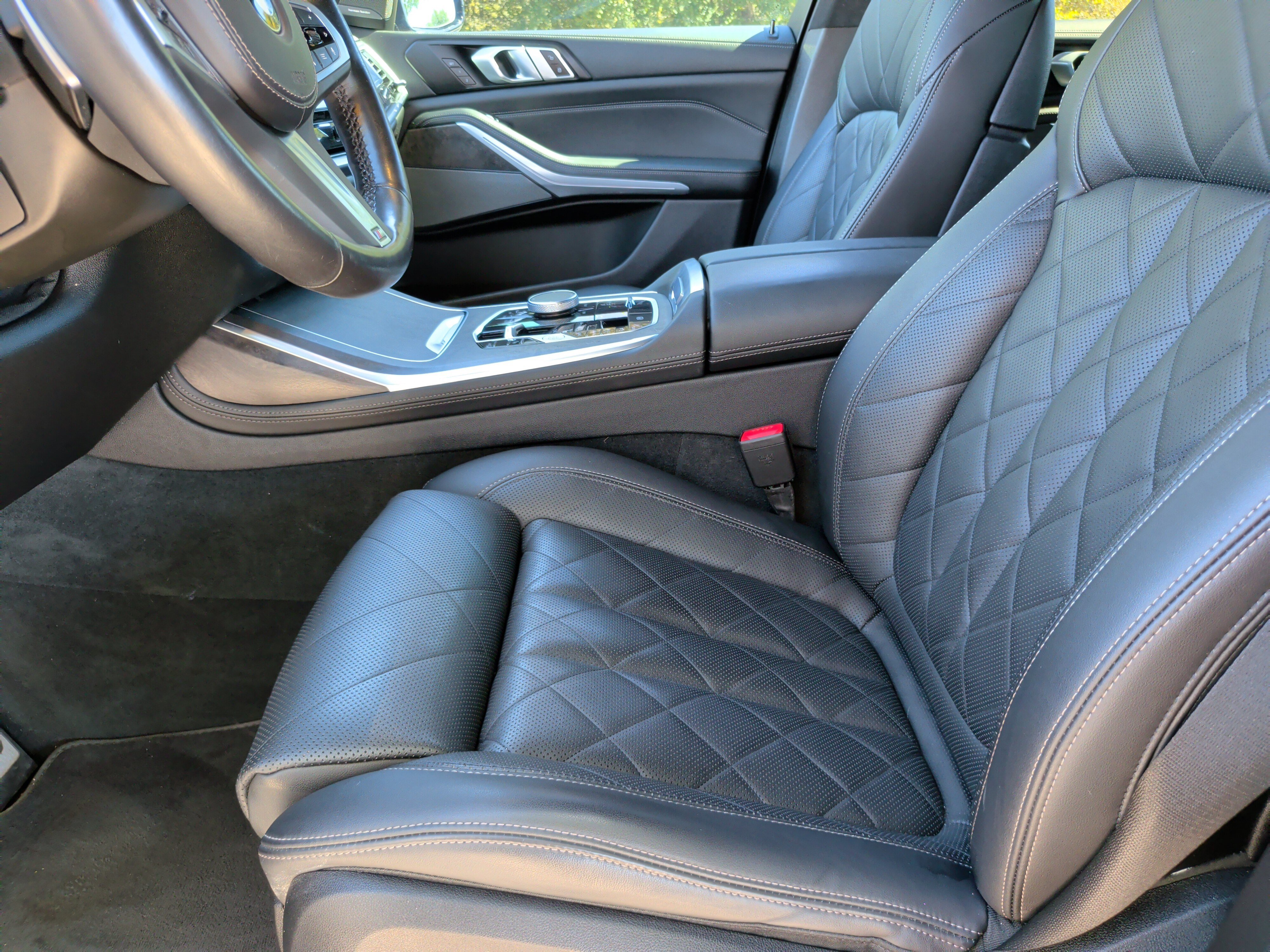 Used 2023 BMW X7 xDrive40i w/ M Sport Package AWD/4WD image 26